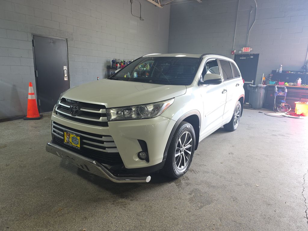 2018 Toyota Highlander XLE photo