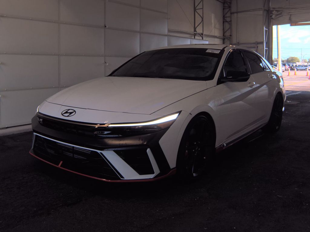 2025 Hyundai Elantra photo