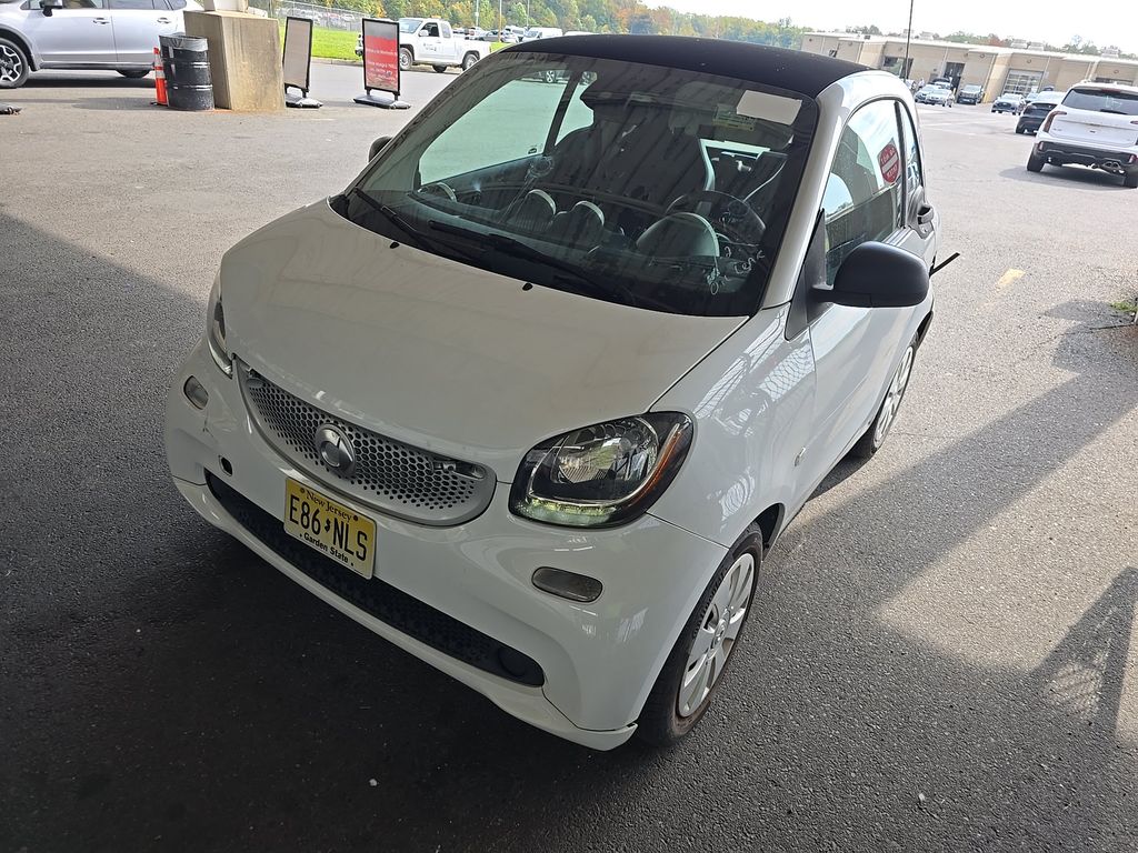 2017 smart Fortwo Pure photo