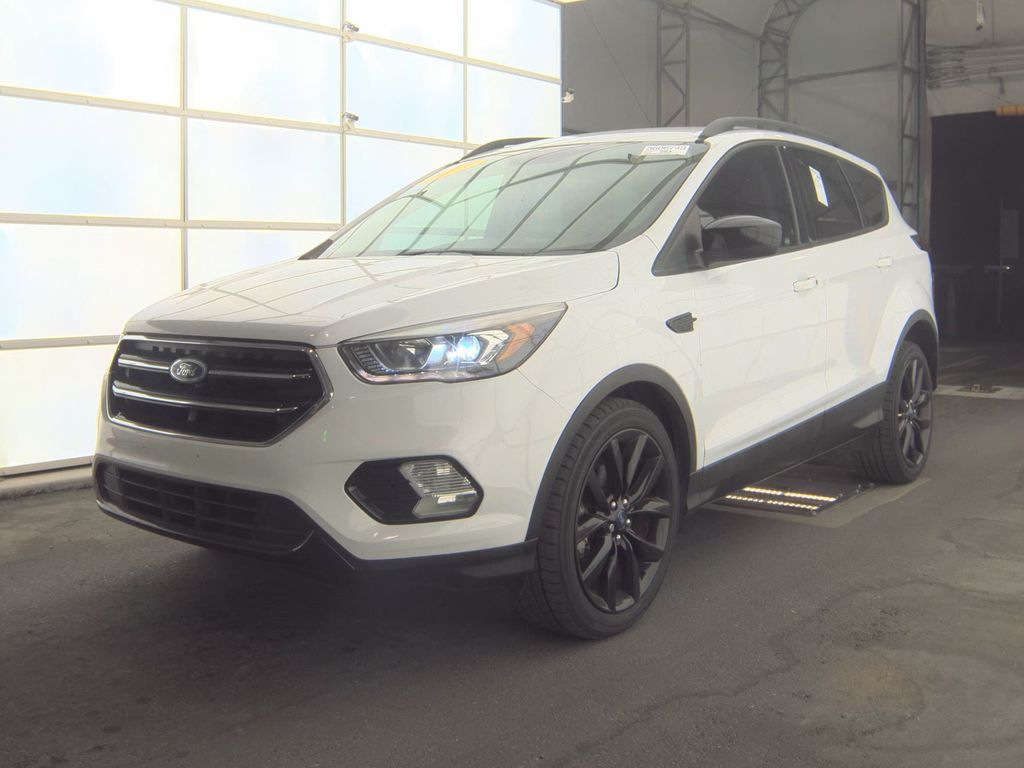 2019 Ford Escape SE photo