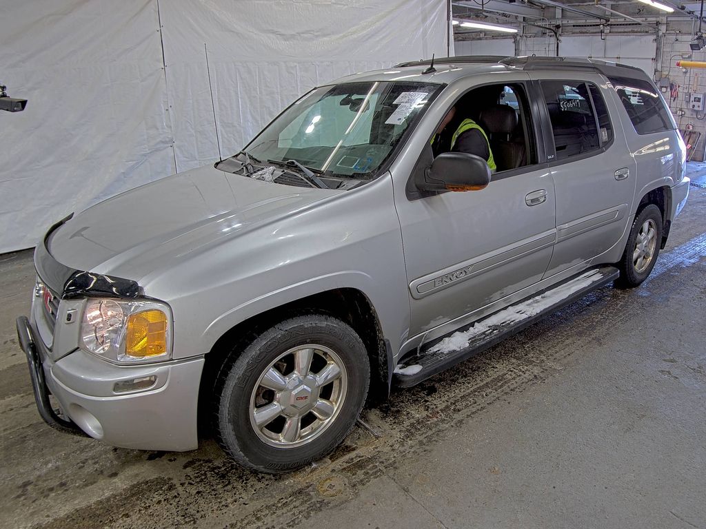 2004 GMC ENV XUV SLT photo