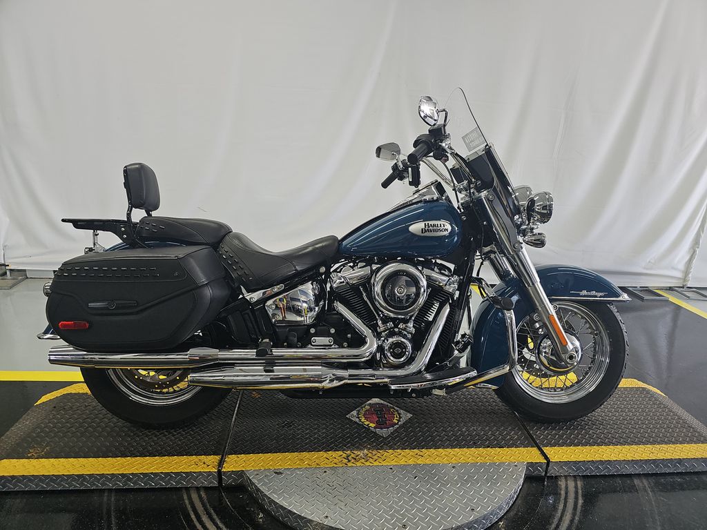 2021 Harley-Davidson Flhc photo