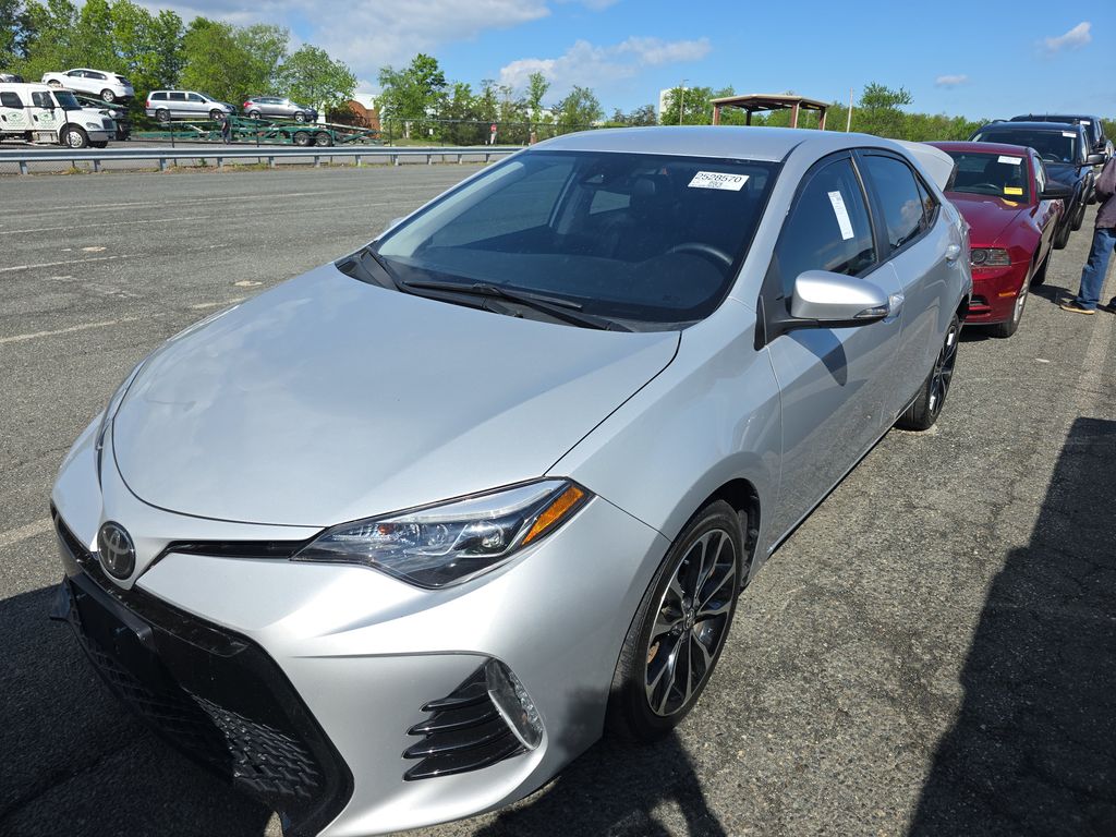 2017 Toyota Corolla SE photo