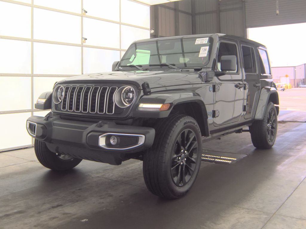 2025 Jeep Wrangler Sahara photo