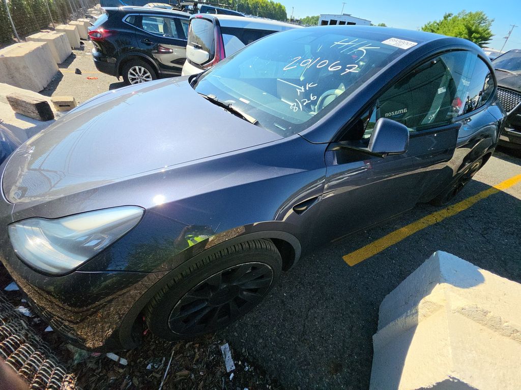2021 Tesla Model Y Long Range photo