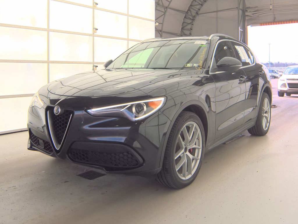 2018 Alfa Romeo Stelvio photo