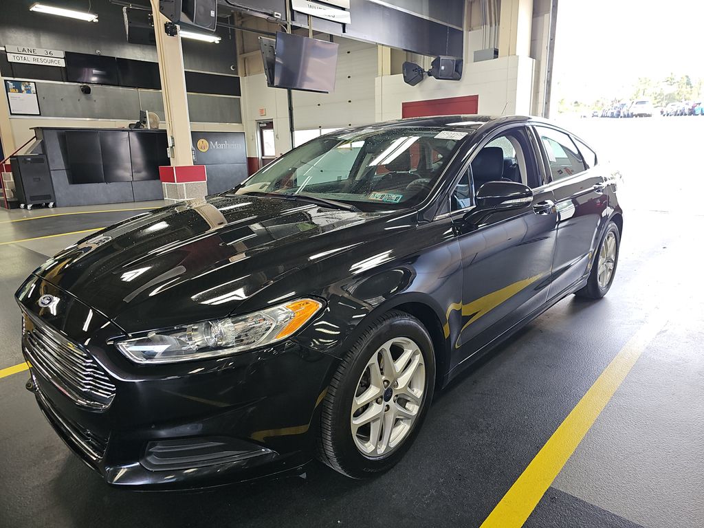 2015 Ford Fusion SE photo