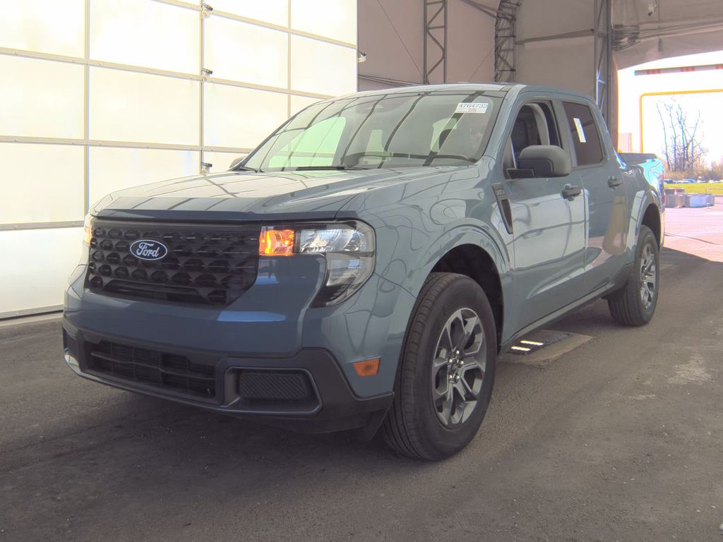 2025 Ford Maverick XLT photo