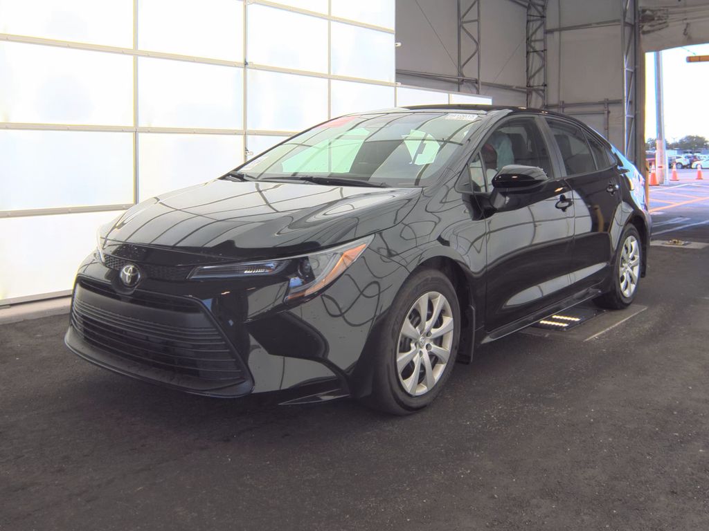 2026 Toyota Corolla LE photo