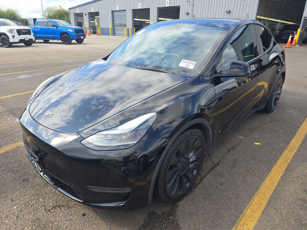 2021 Tesla Model Y Perform photo