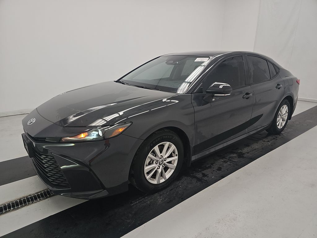 2025 Toyota Camry LE photo