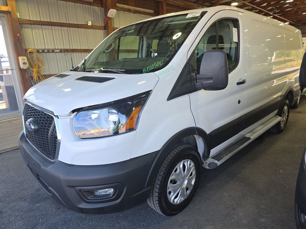 2025 Ford T250 Cargo photo