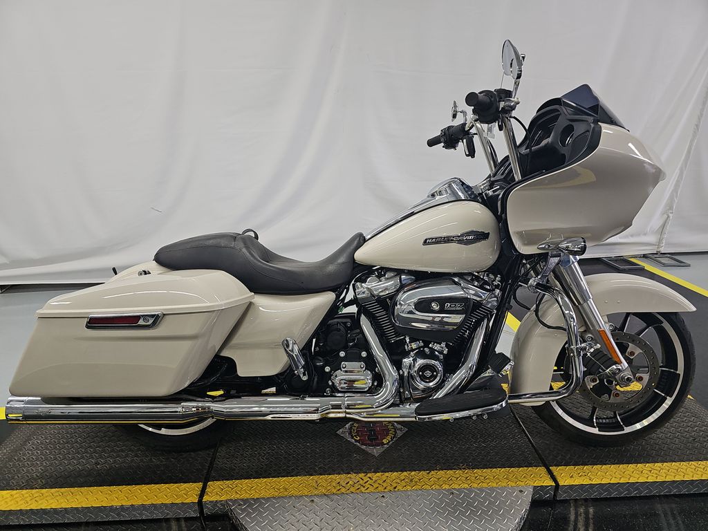 2022 Harley-Davidson Fltrx photo
