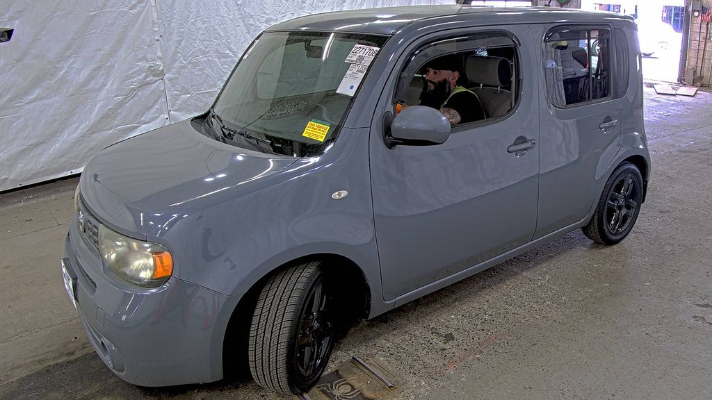 2013 Nissan Cube S photo