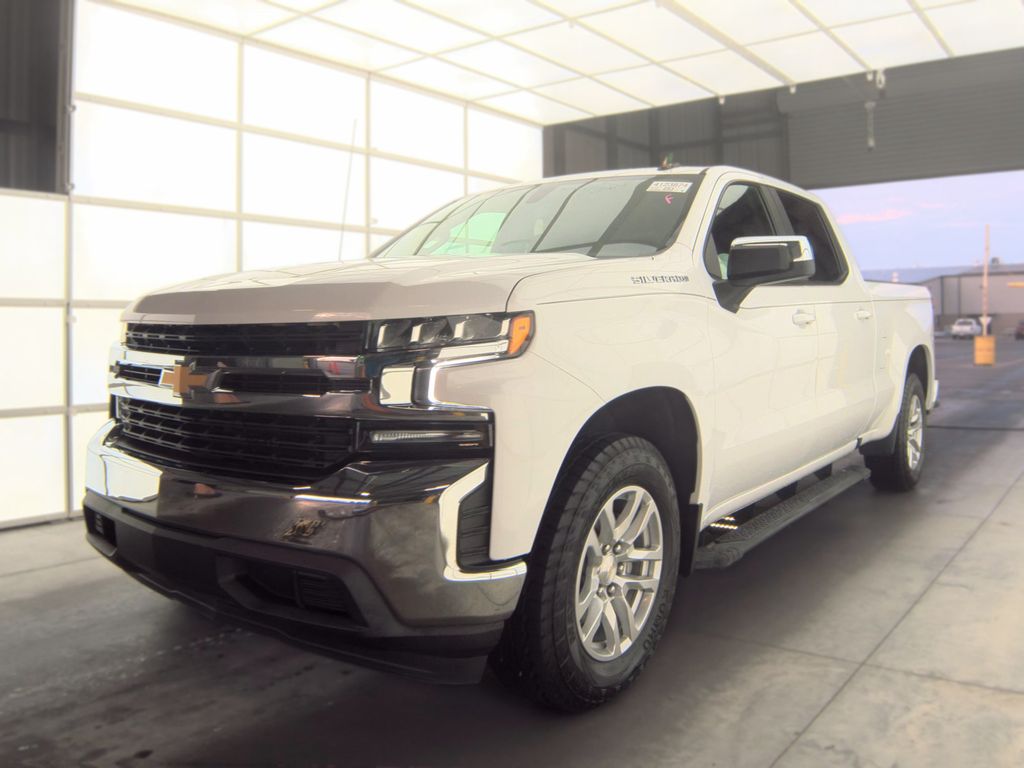 2021 Chevrolet 1500 SLV LT photo