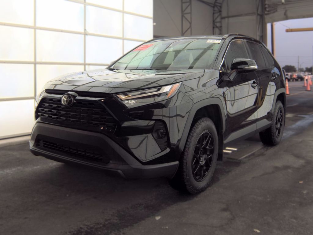 2025 Toyota RAV4 XLE photo