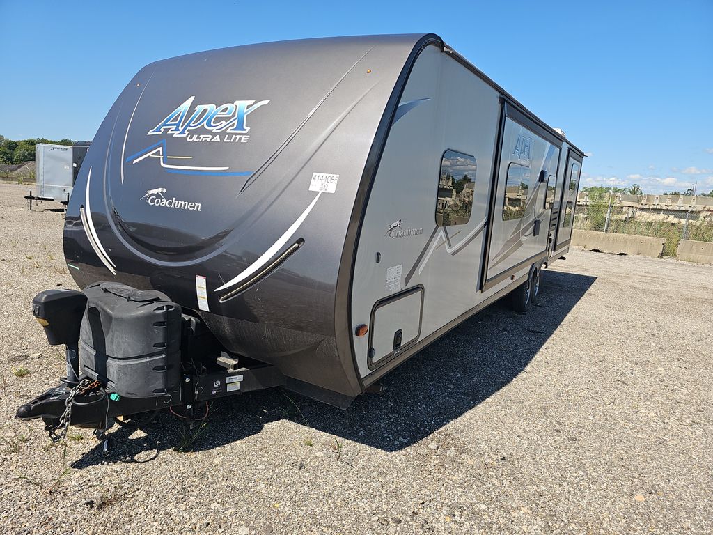 2019 Coachmen Apex Ultra L photo