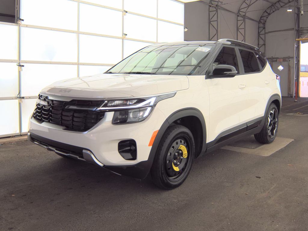 2025 Kia Seltos S photo