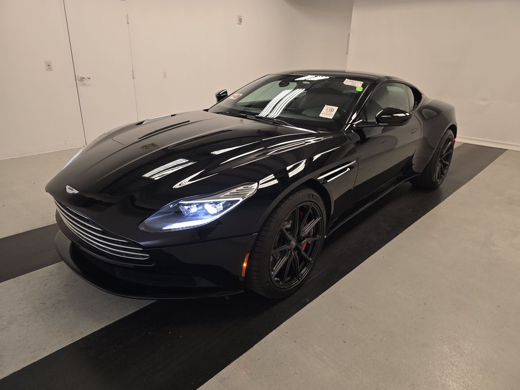 2018 Aston Martin DB11 photo