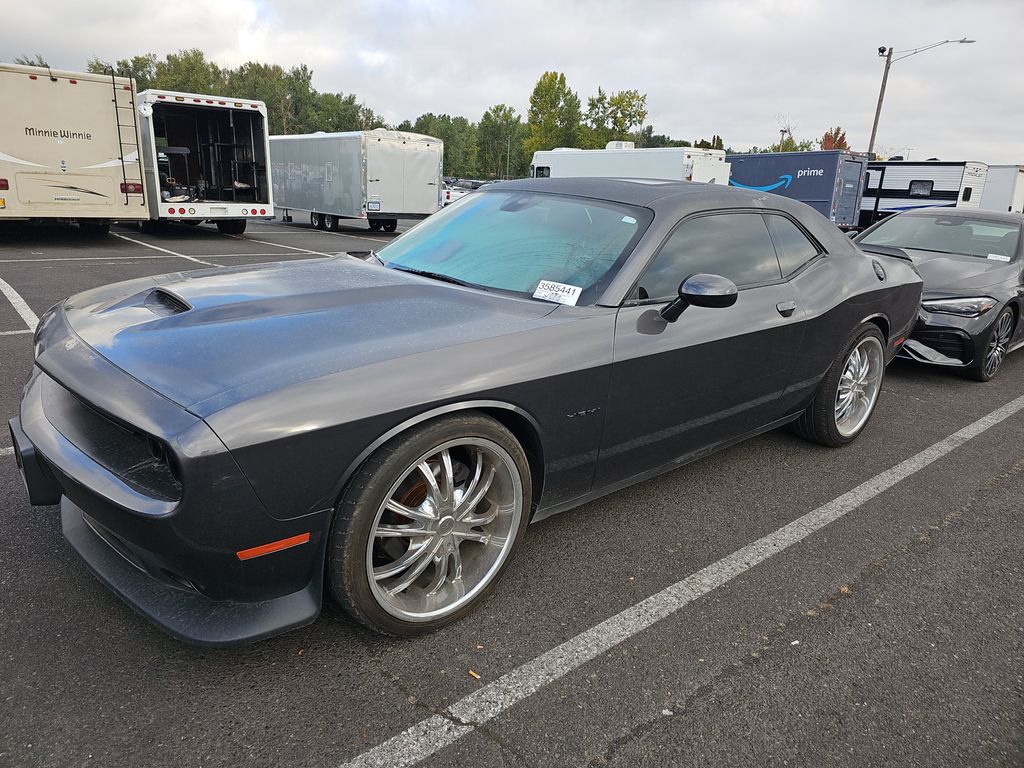 2021 Dodge Challeng R/T photo