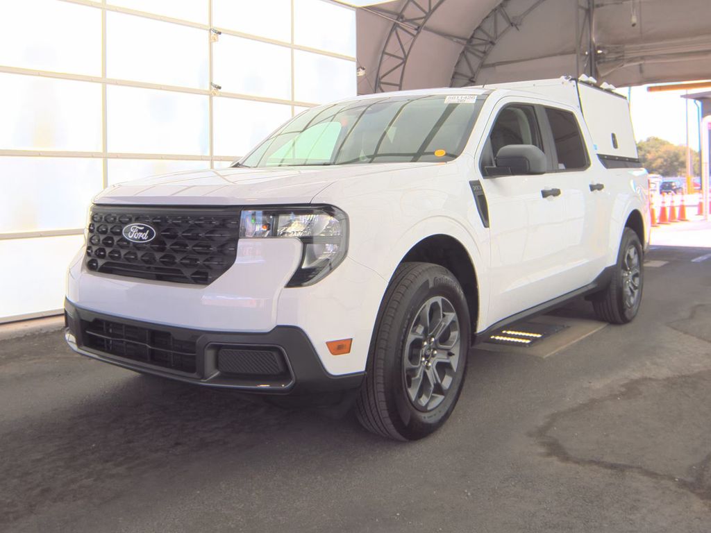 2025 Ford Maverick XLT photo