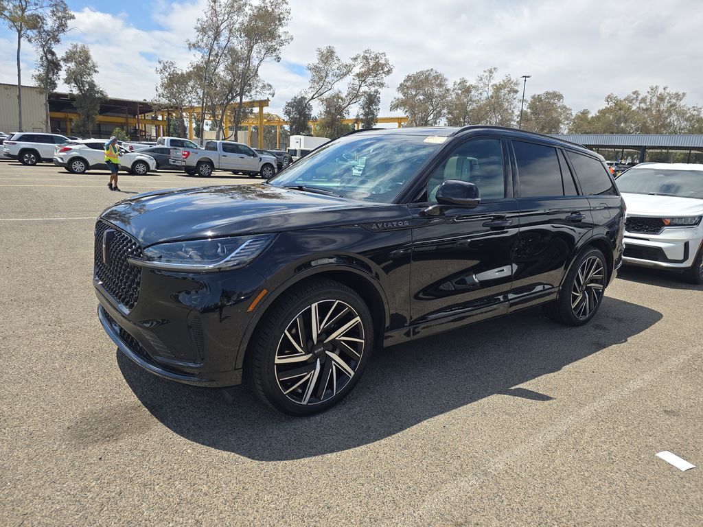 2025 Lincoln Aviator Black Labl photo
