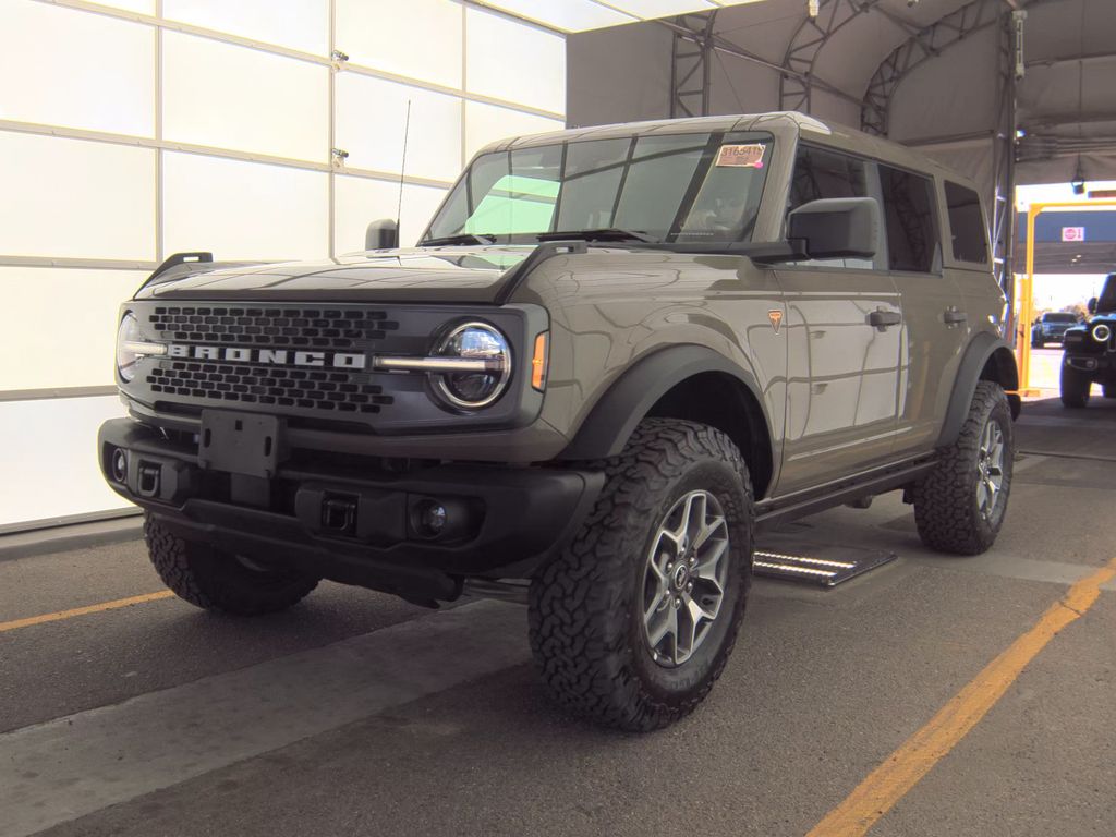 2025 Ford Bronco Badlands photo