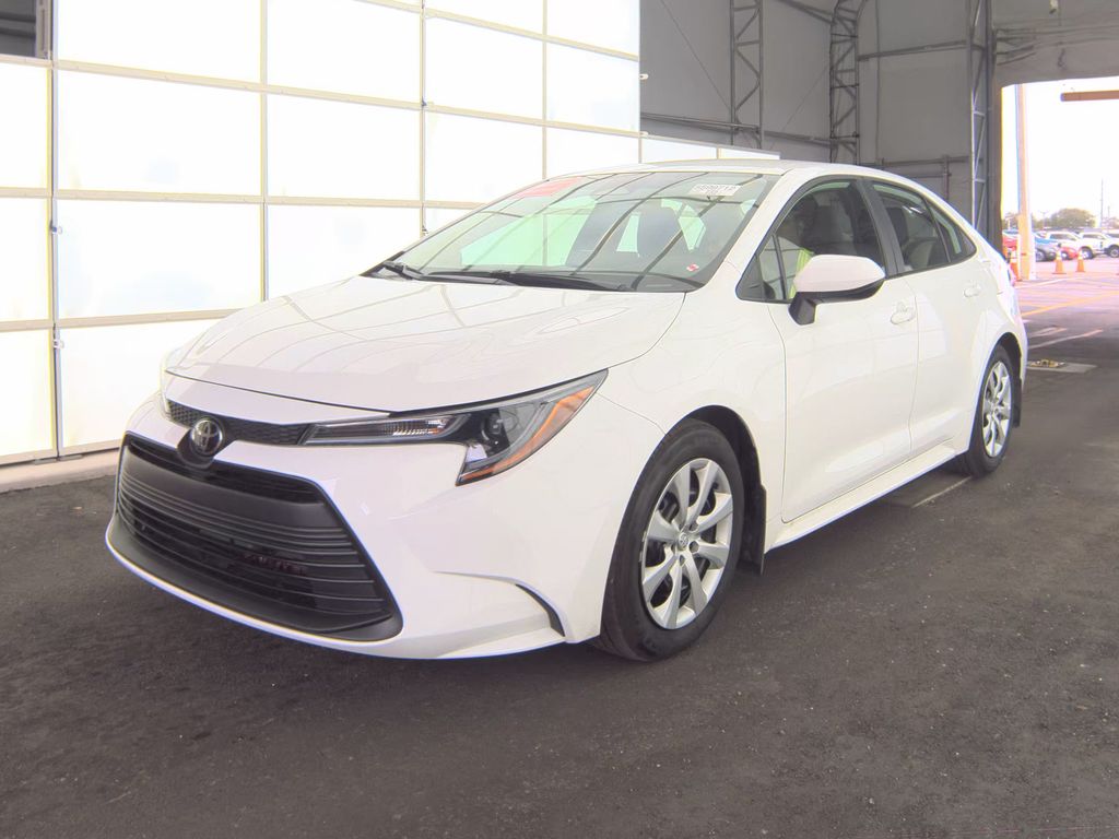 2025 Toyota Corolla LE photo