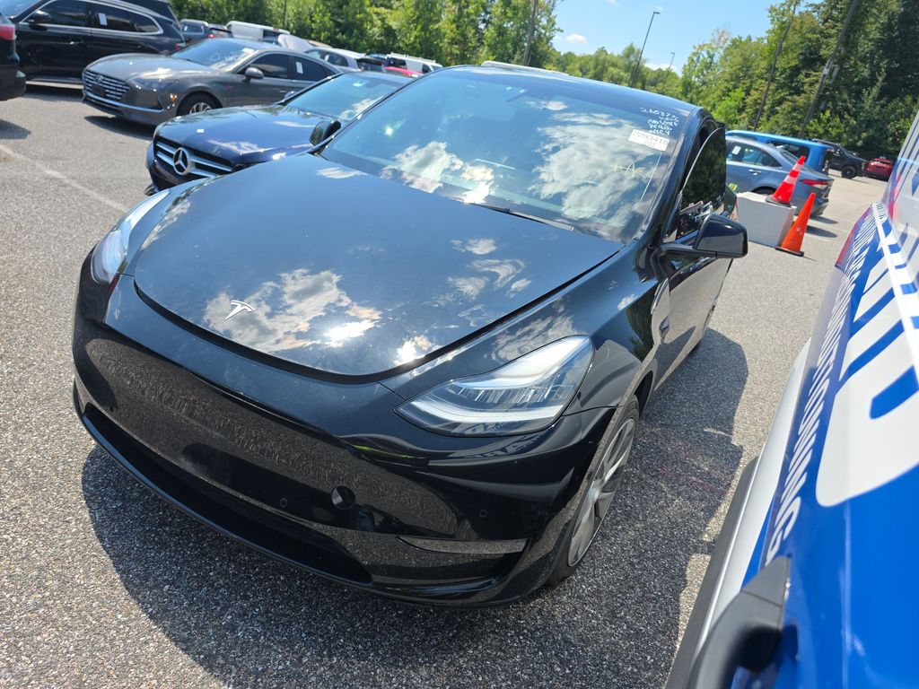 2021 Tesla Model Y Long Range photo