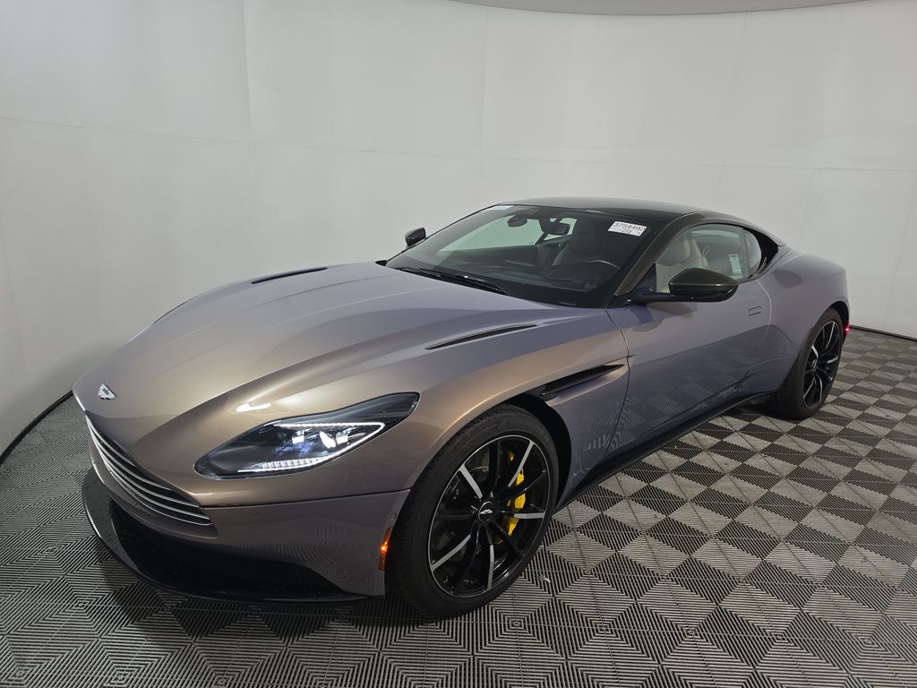 2023 Aston Martin DB11 V8 photo