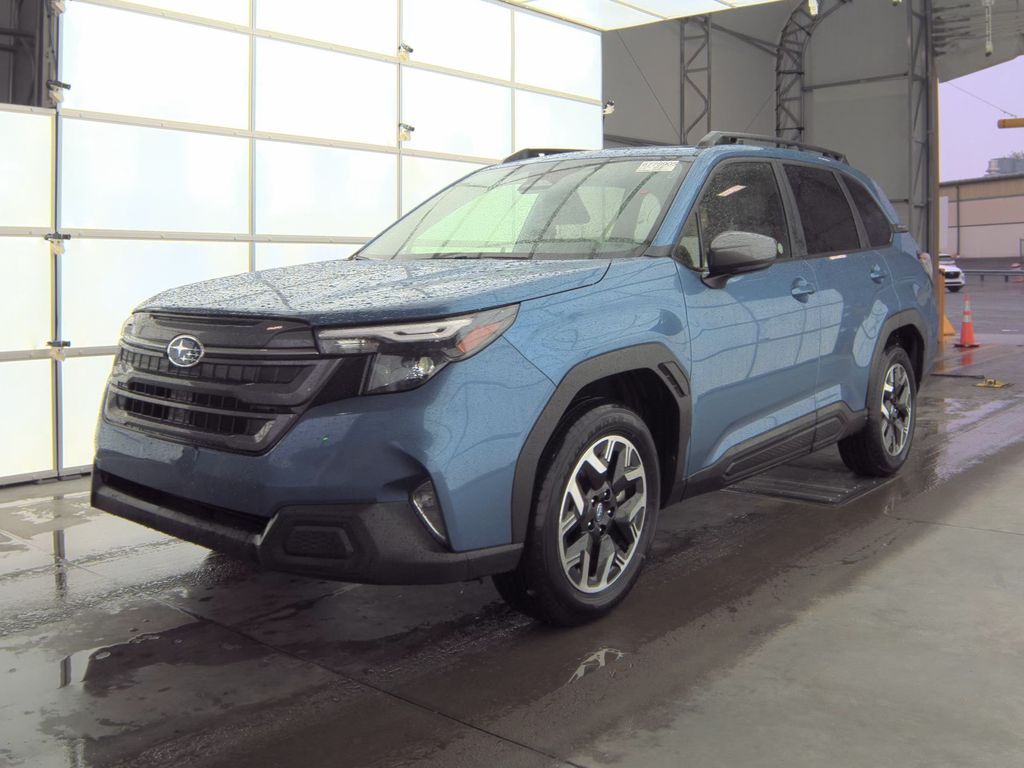2025 Subaru Forester Premium photo