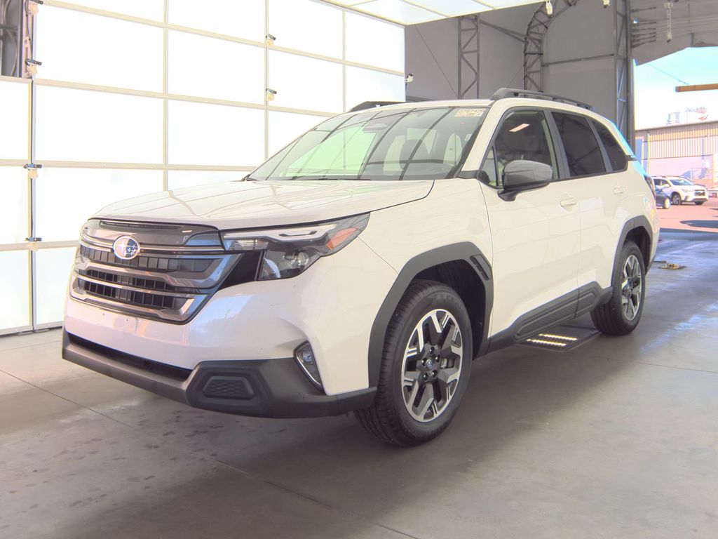 2025 Subaru Forester Premium photo