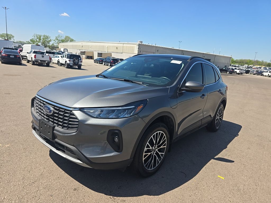2025 Ford Escape Phev photo