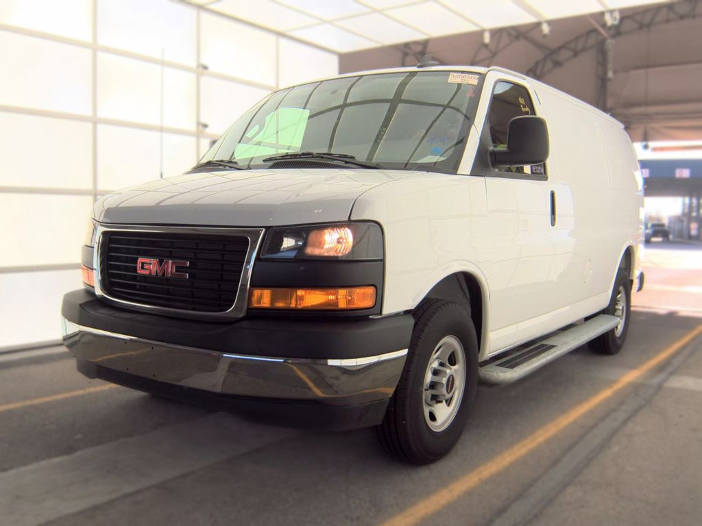 2025 GMC G2500 Cargo photo