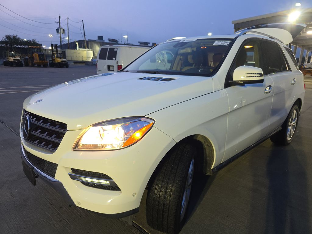 2015 Mercedes-Benz M-Class ML350 photo