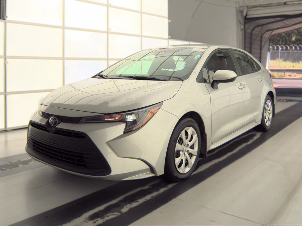 2026 Toyota Corolla LE photo