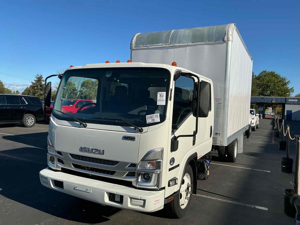2023 Isuzu NQR photo