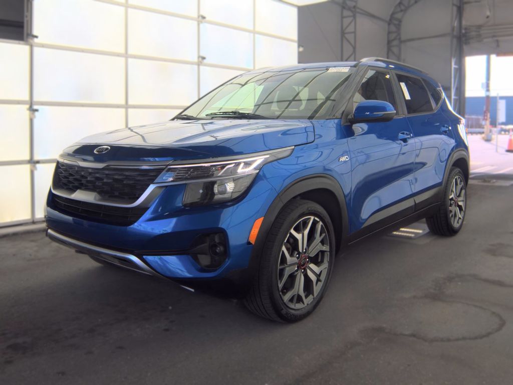 2021 Kia Seltos S photo