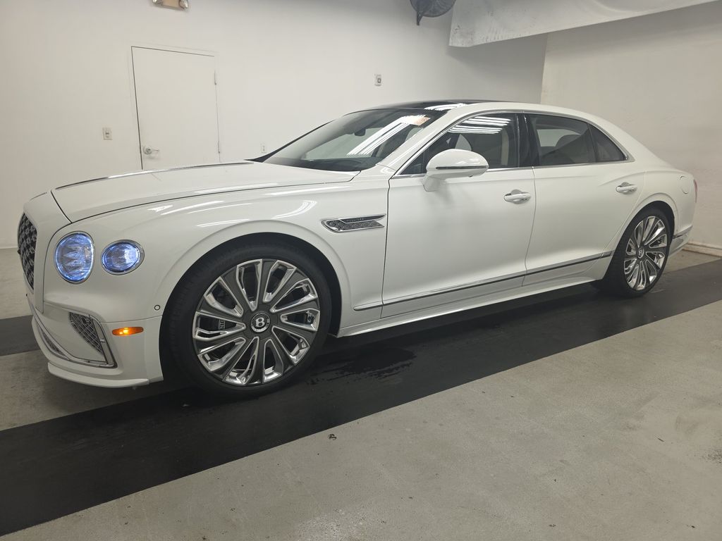 2025 Bentley Flying Spur Mulliner photo