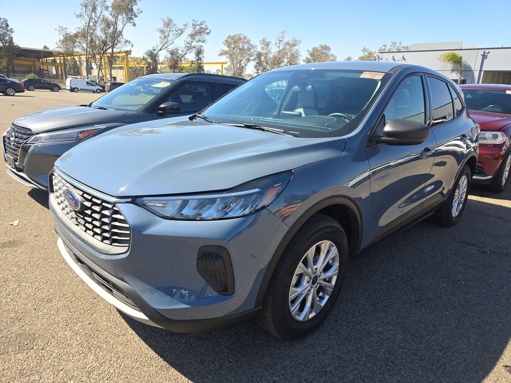 2025 Ford Escape Active photo