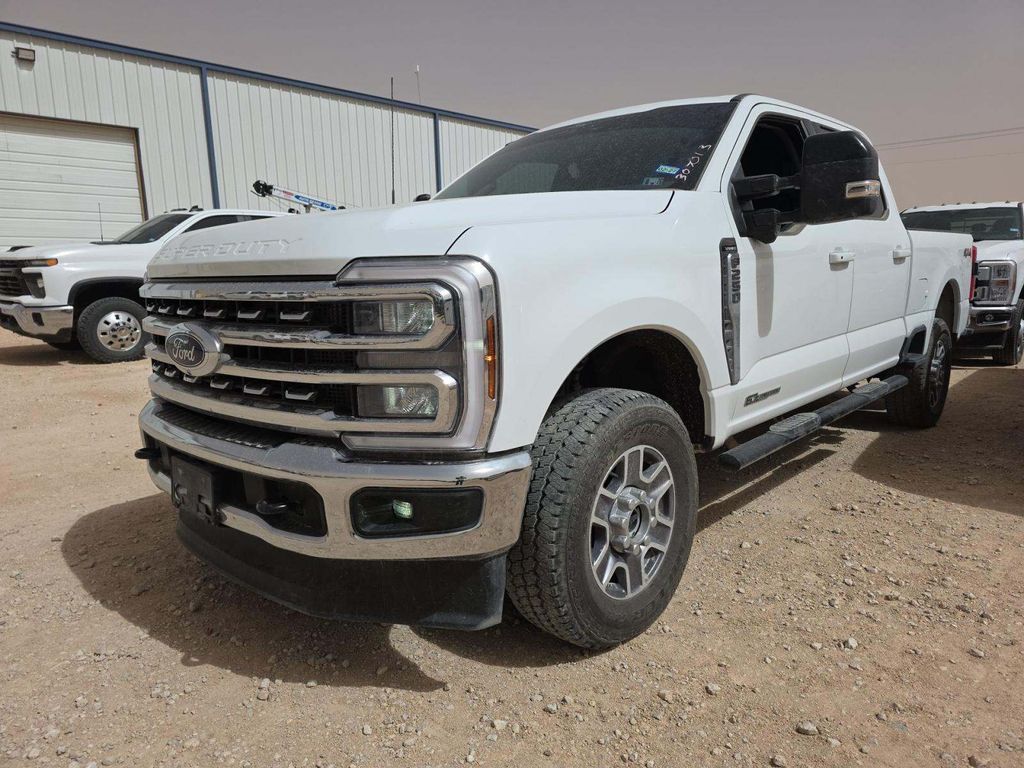 2025 Ford F-250 Lariat photo