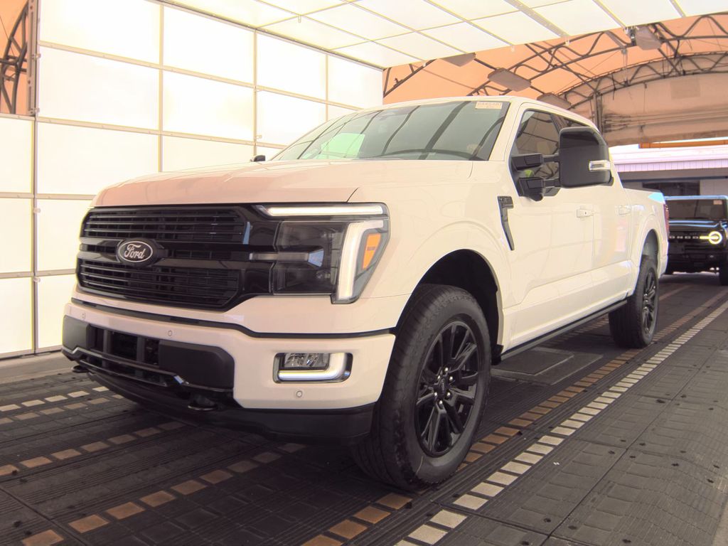 2025 Ford F-150 Platinum photo
