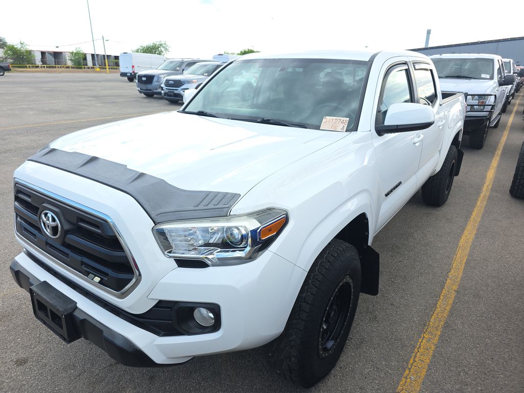 2017 Toyota Tacoma SR5 photo