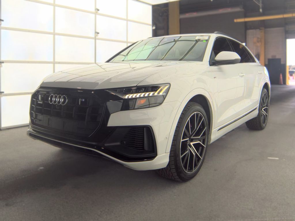 2021 Audi Q8 Premium + photo