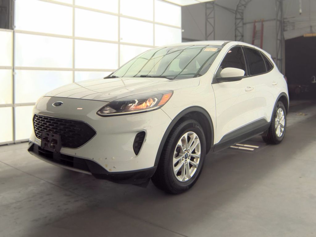 2021 Ford Escape SE photo