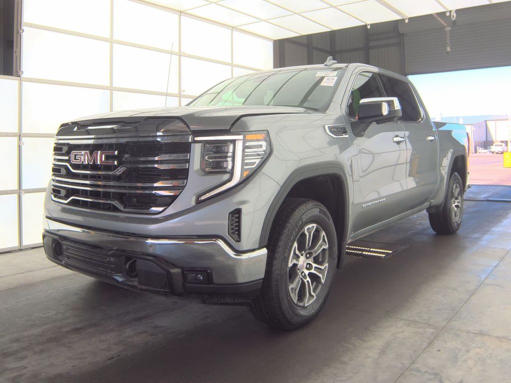 2026 GMC Sierra 1500 SLT photo