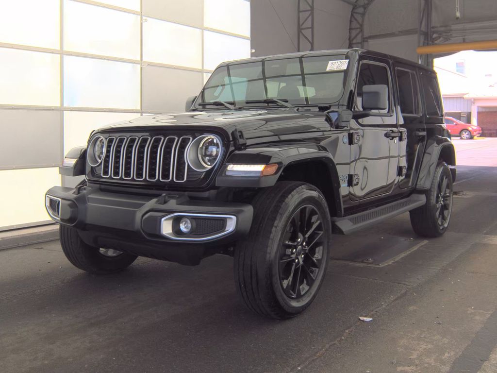2025 Jeep Wrangler Sahara photo