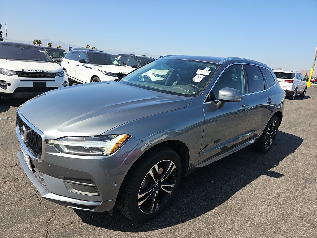 2019 Volvo XC60 Momentum photo