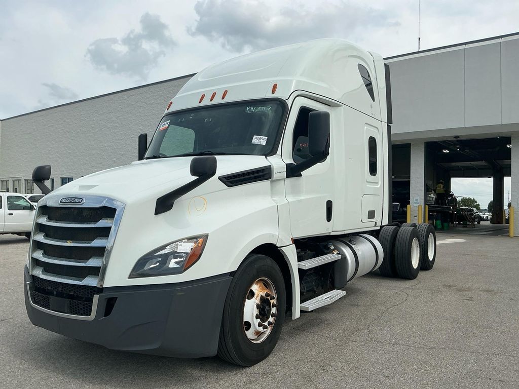 2019 Freightliner PT126SLP photo