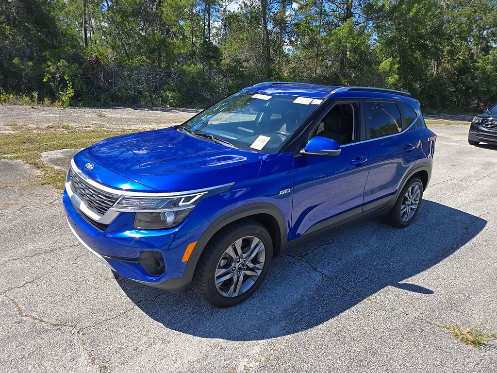 2021 Kia Seltos S photo